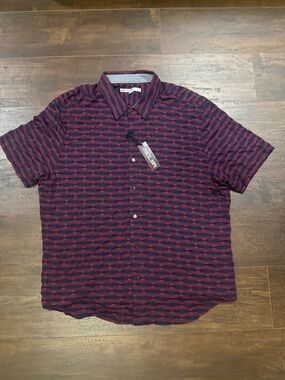 Mr Turk from Trina Turk  Burgundy & Navy Wave-Pattern Short Sleeve Button-Up